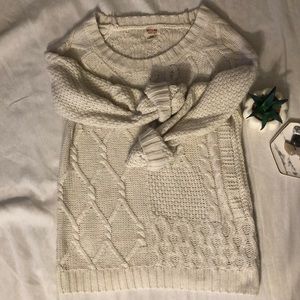 Mossimo White Cable-Knit Sweater